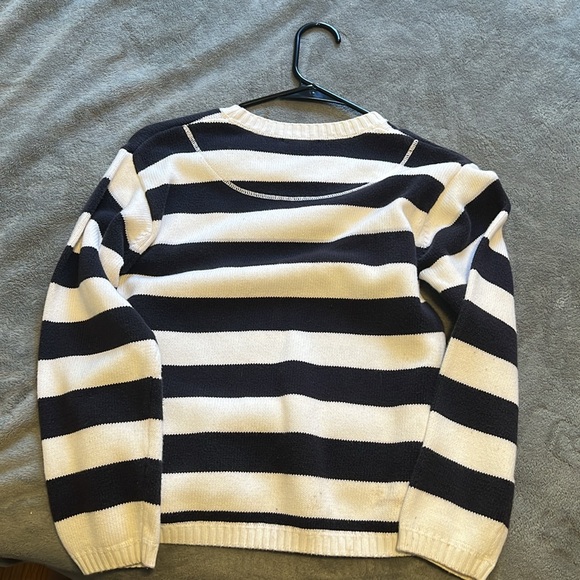 Burberry sweater SOLD - Picture 3 of 4